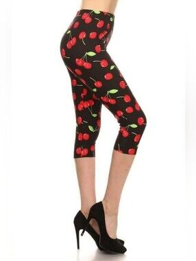 One Size Cherry Print Capri Leggings
